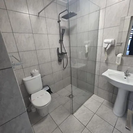 ゲストハウス Ama *